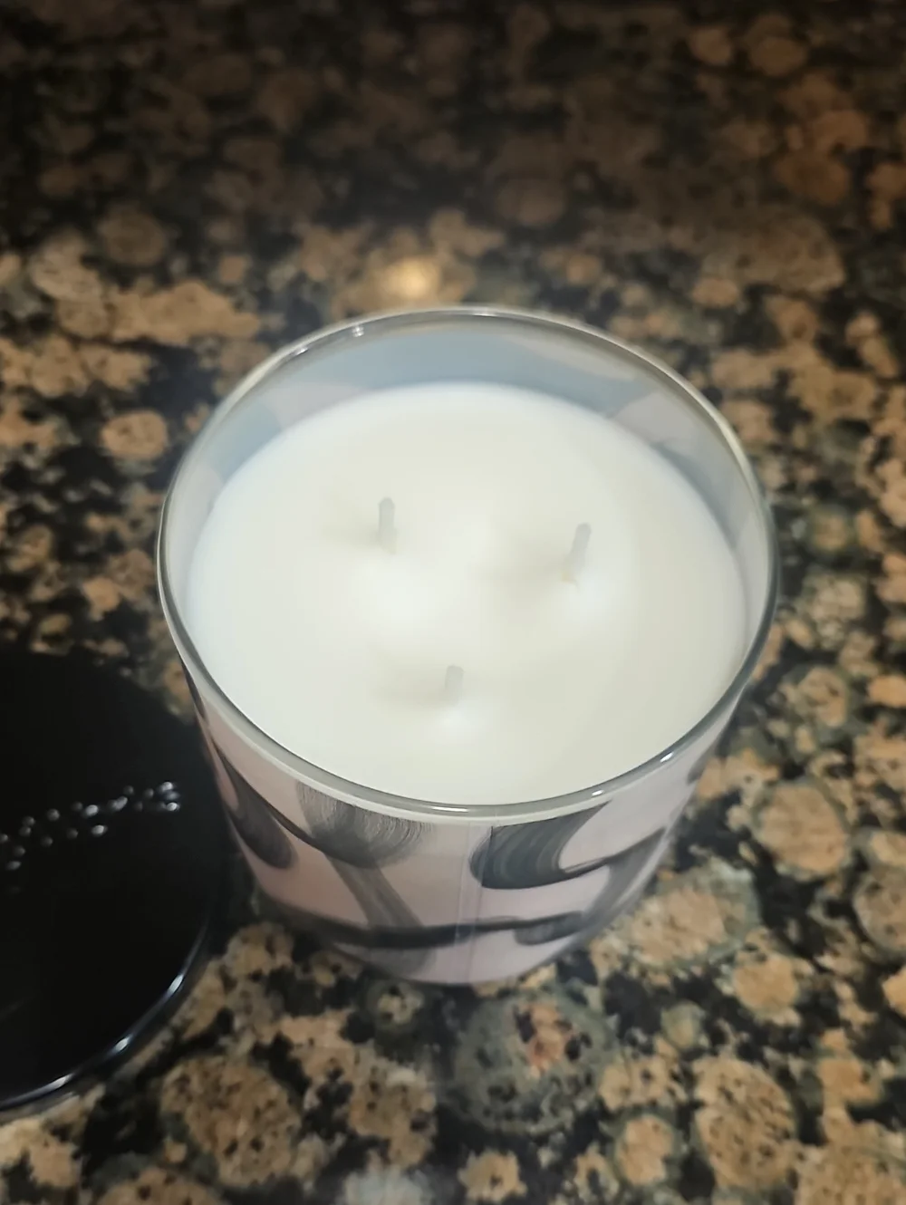 Bath & Body Works Mahogany Cherry Exclusively Fragranced 3 Wick Candle